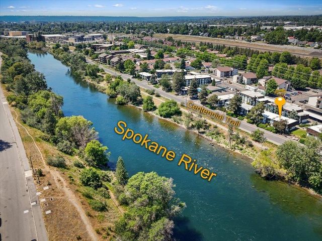 2121 E Upriver Dr, Spokane, WA 99207