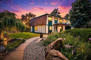 2121 E Upriver Dr, Spokane, WA 99207