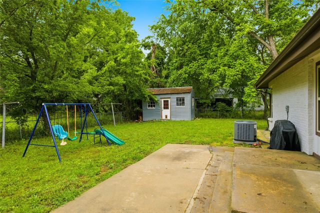 448 W Waco Avenue, Cooper, TX 75432