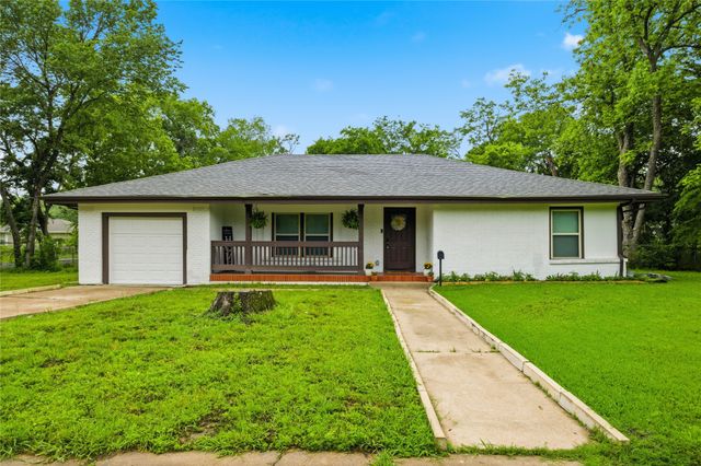 448 W Waco Avenue, Cooper, TX 75432