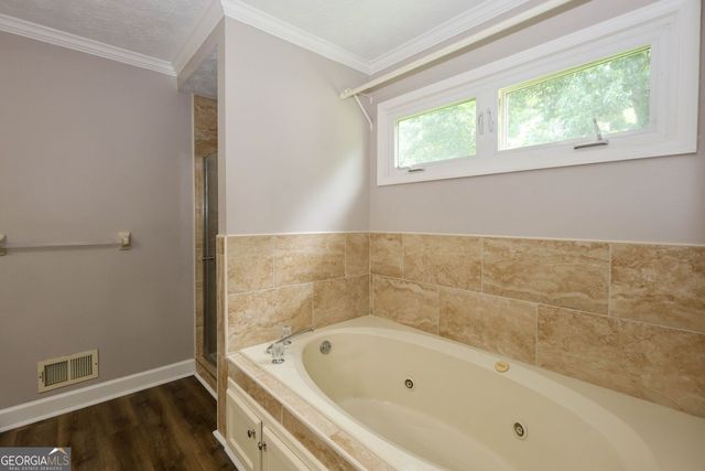 3535 Parkwood Hills Court, Snellville, GA 30078