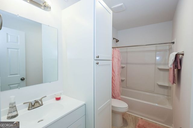3535 Parkwood Hills Court, Snellville, GA 30078