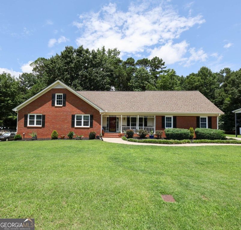 3535 Parkwood Hills Court, Snellville, GA 30078