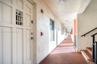 150 S Hollybrook Terrace 208, Pembroke Pines, FL 33025