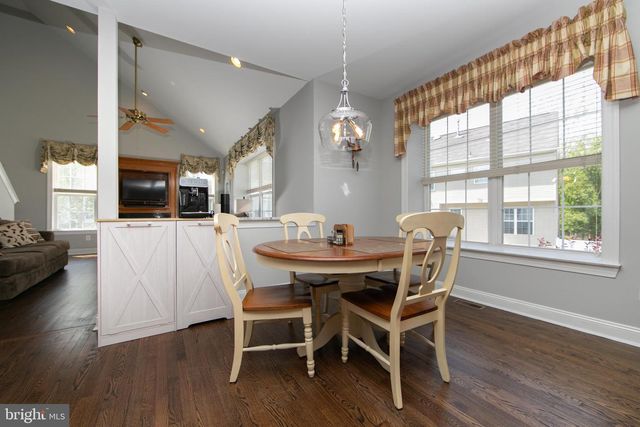 7 KYLE CT, Mount Laurel, NJ 08054