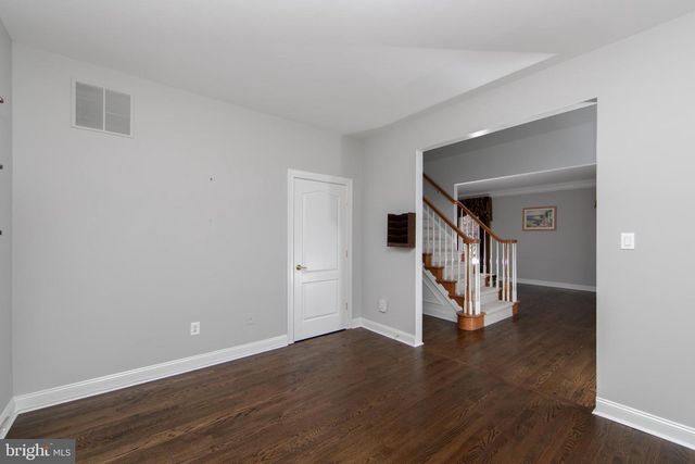 7 KYLE CT, Mount Laurel, NJ 08054