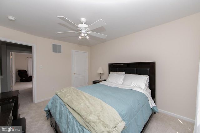 7 KYLE CT, Mount Laurel, NJ 08054
