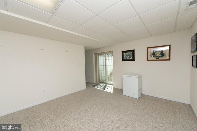 7 KYLE CT, Mount Laurel, NJ 08054