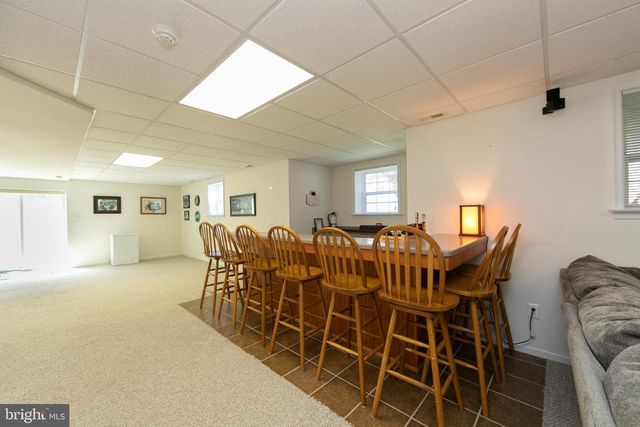 7 KYLE CT, Mount Laurel, NJ 08054