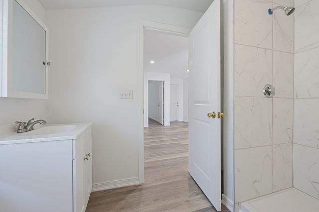 157 W Bacon St 1, Plainville, MA 02762