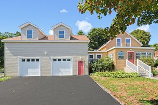 157 W Bacon St 1, Plainville, MA 02762