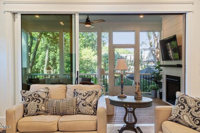 1713 Oberlin Road, Raleigh, NC 27608