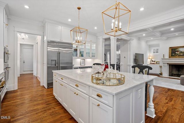 1713 Oberlin Road, Raleigh, NC 27608