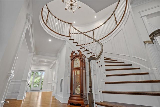 1713 Oberlin Road, Raleigh, NC 27608