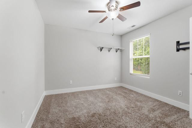 625 Eagleview Dr, Eagleville, TN 37060