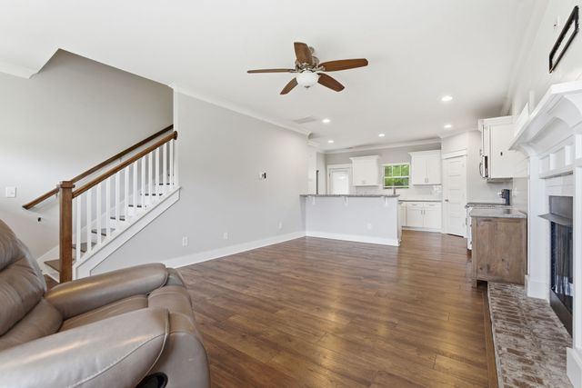625 Eagleview Dr, Eagleville, TN 37060