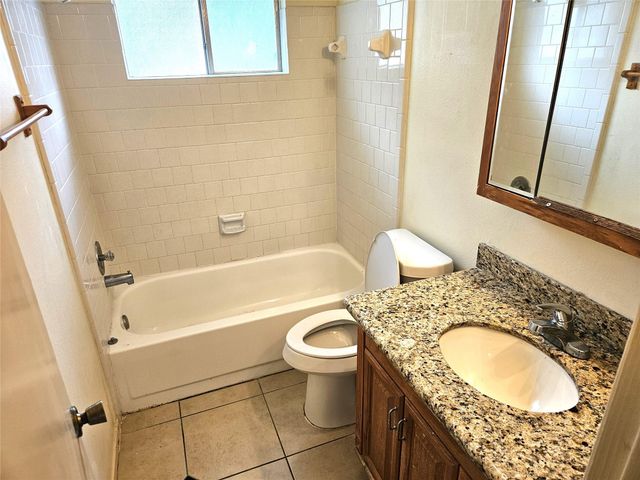 8215 Summer Quail Drive, Houston, TX 77489