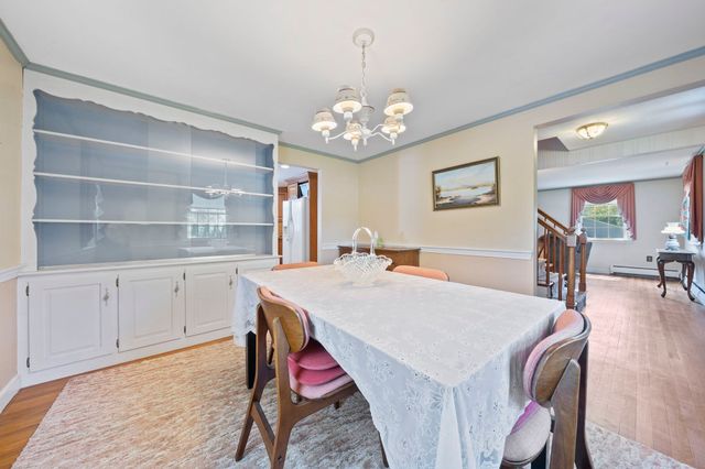 20 Bonney Lane, Dedham, MA 02026