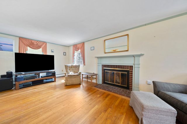20 Bonney Lane, Dedham, MA 02026