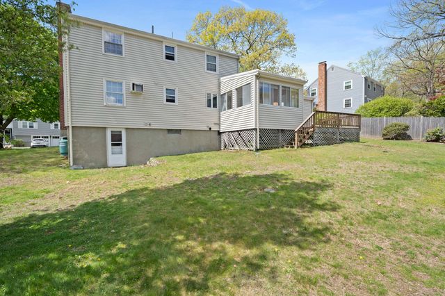 20 Bonney Lane, Dedham, MA 02026