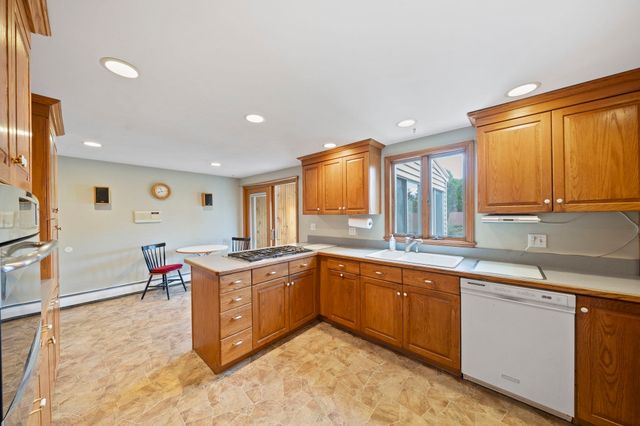 20 Bonney Lane, Dedham, MA 02026