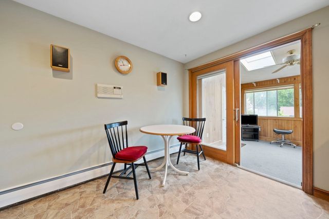 20 Bonney Lane, Dedham, MA 02026