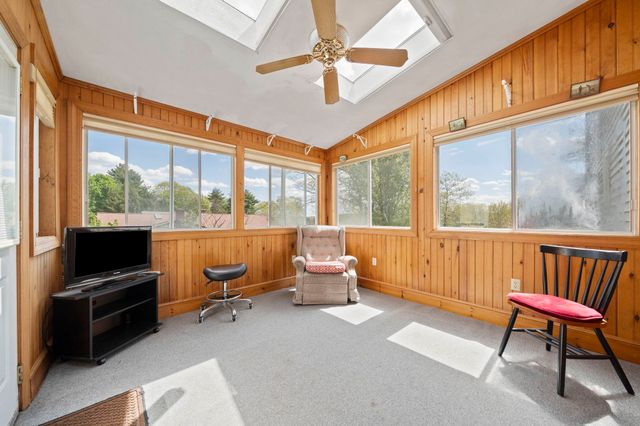20 Bonney Lane, Dedham, MA 02026