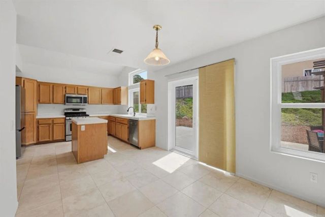 1247 Sunglow, Oceanside, CA 92057