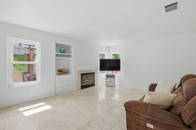 1247 Sunglow, Oceanside, CA 92057