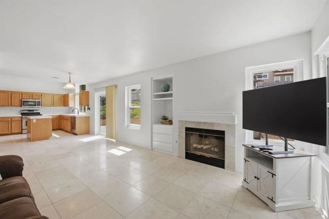 1247 Sunglow, Oceanside, CA 92057