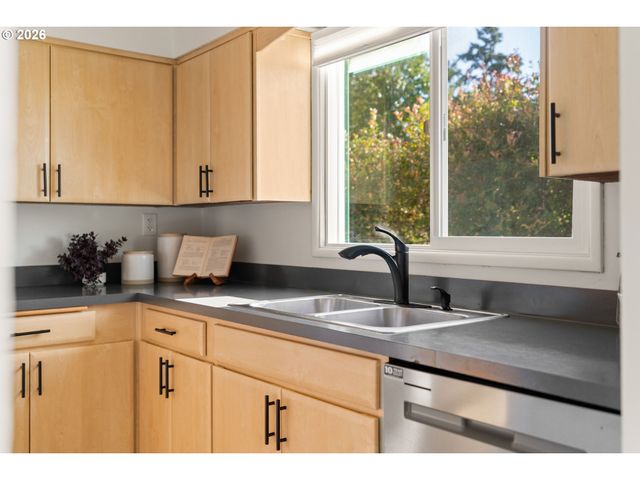 5027 Se 41ST Ave, Portland, OR 97202