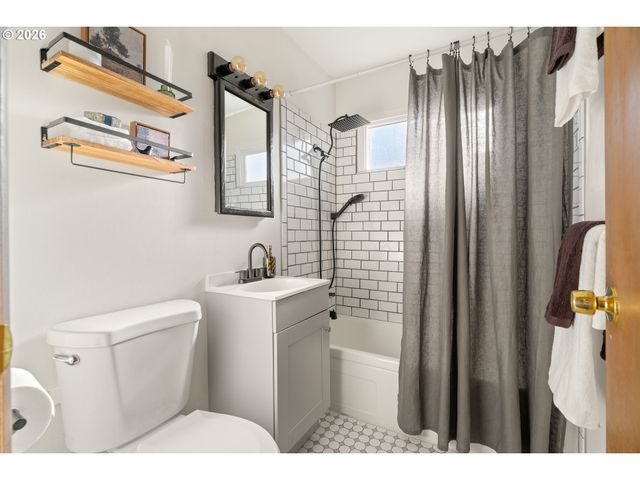 5027 Se 41ST Ave, Portland, OR 97202