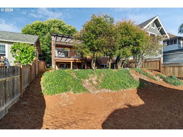 5027 Se 41ST Ave, Portland, OR 97202
