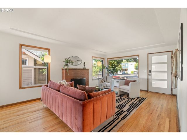 5027 Se 41ST Ave, Portland, OR 97202