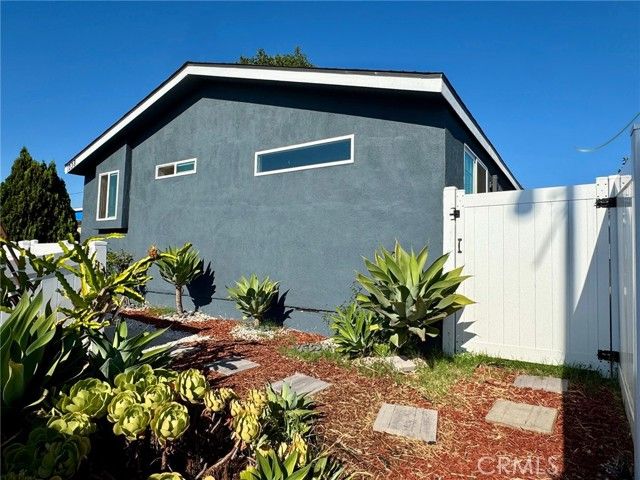 1238 Magnolia Avenue, Long Beach, CA 90813