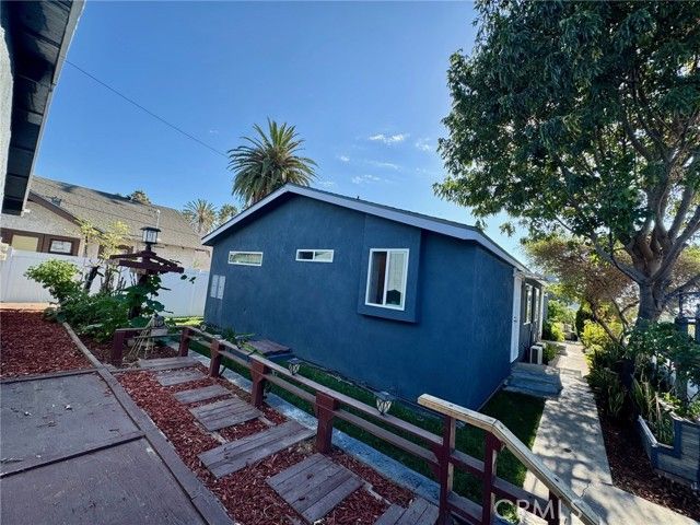 1238 Magnolia Avenue, Long Beach, CA 90813