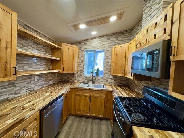 1238 Magnolia Avenue, Long Beach, CA 90813