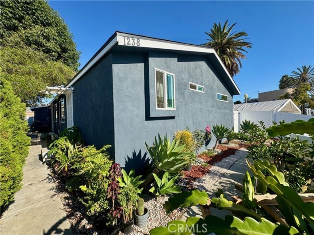 1238 Magnolia Avenue, Long Beach, CA 90813