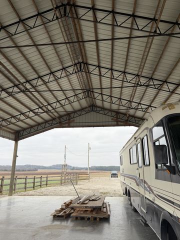 2571 Hardin Bottom River Rd, Clifton, TN 38425