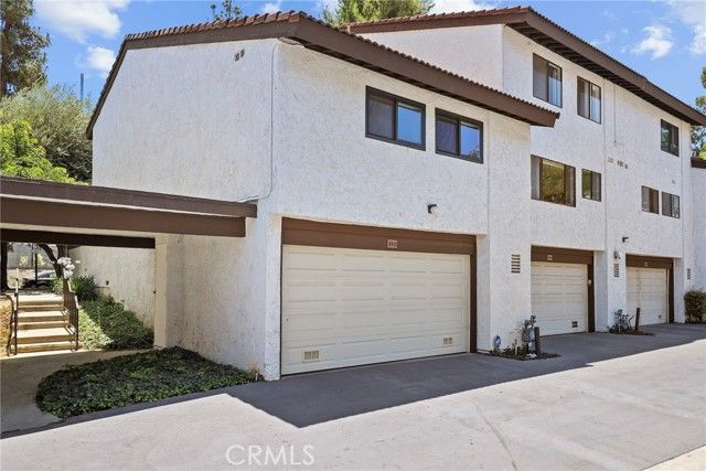 21535 Erwin Street 131, Woodland Hills (los Angeles), CA 91367