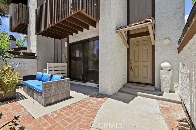 21535 Erwin Street 131, Woodland Hills (los Angeles), CA 91367