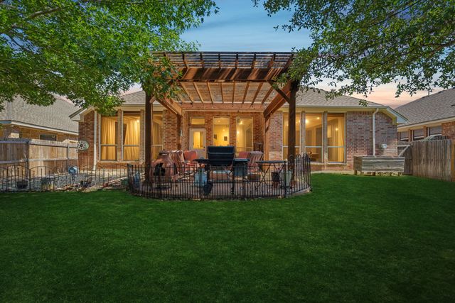 2020 El Camino Drive, Fort Worth, TX 76177