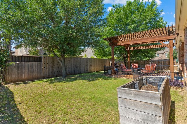 2020 El Camino Drive, Fort Worth, TX 76177