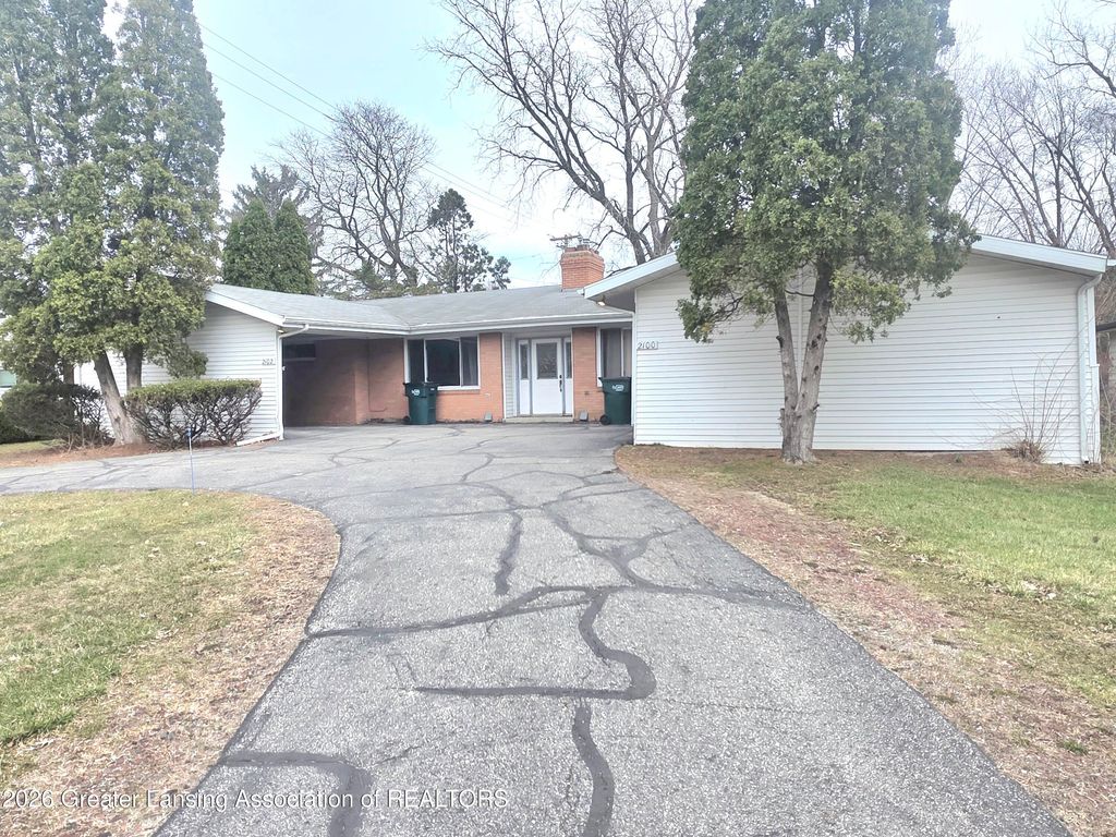 2100 Wood Street, Lansing, MI 48912