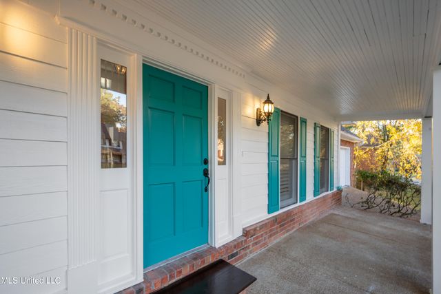 8675 Cedar Farms Drive, Cordova, TN 38016