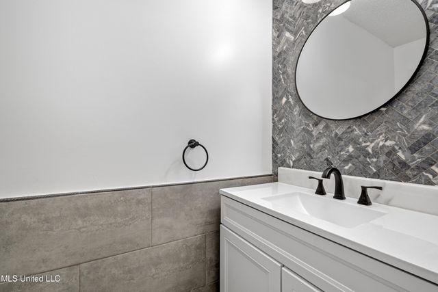 8675 Cedar Farms Drive, Cordova, TN 38016