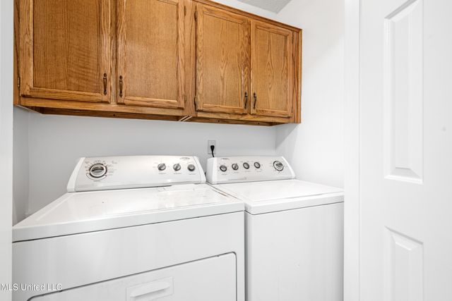 8675 Cedar Farms Drive, Cordova, TN 38016