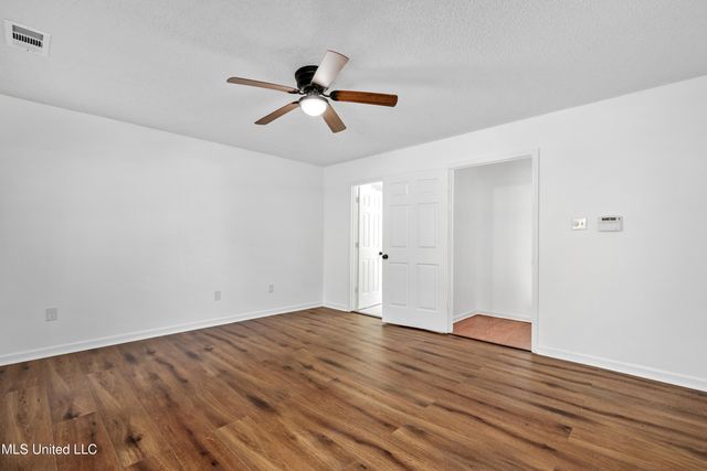 8675 Cedar Farms Drive, Cordova, TN 38016