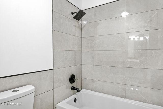 8675 Cedar Farms Drive, Cordova, TN 38016