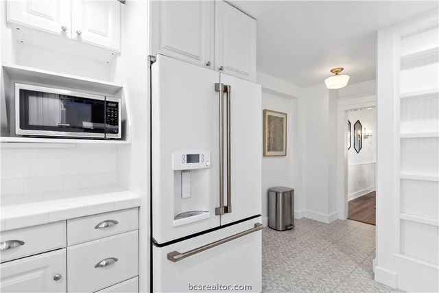 705 South Bryan Avenue, Bryan, TX 77803